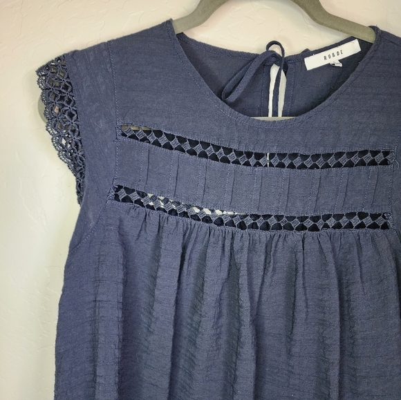 Ro & De Dark Blue Eyelet Lace Blouse Size Small - Picture 3 of 6